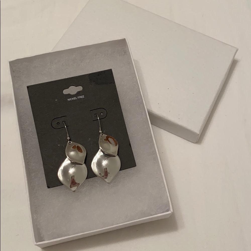 Never worn earrings
